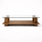 Cargar imagen en el visor de la galería, mesa de centro de madera con tablero de vidrio vista frontal
