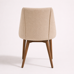 Cargar imagen en el visor de la galería, Silla de chenilla beige y madera maciza atras
